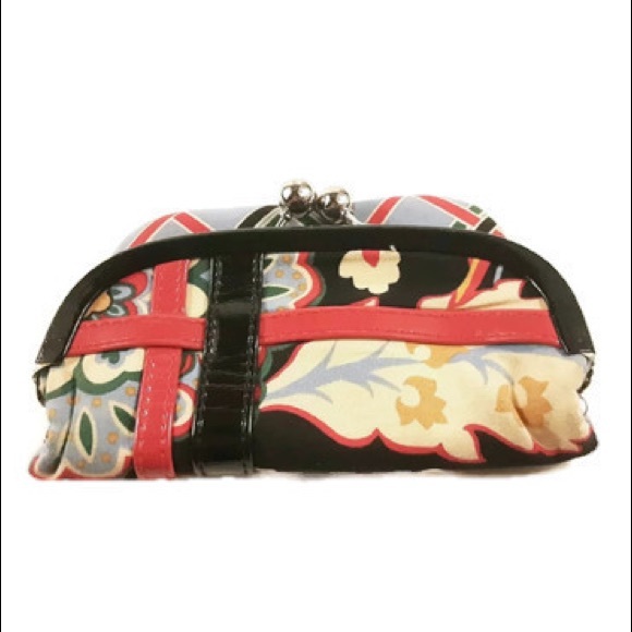 Vera Bradley XL coin/purse style clutch - Picture 4 of 4